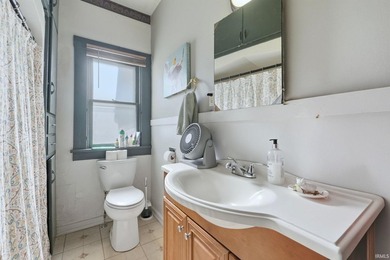 *Great investment opportunity with this well-maintained duplex - photo 31