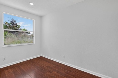 This spacious true 5-bedroom, 3-bathroom home in a gated West - photo 38