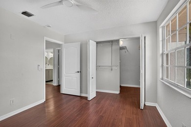 This spacious true 5-bedroom, 3-bathroom home in a gated West - photo 47