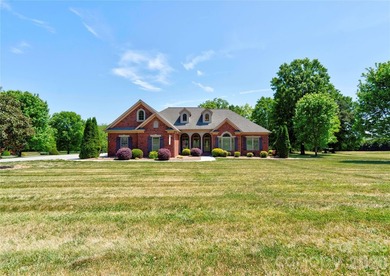 Gorgeous 3BR 2.5BA brick home on a corner lot in The Pointe - photo 1