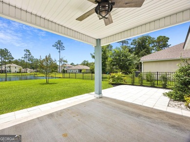 Move in ready, 4 bedroom, 2 bath, easy living floor plan - photo 11