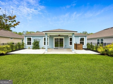 Move in ready, 4 bedroom, 2 bath, easy living floor plan - photo 12