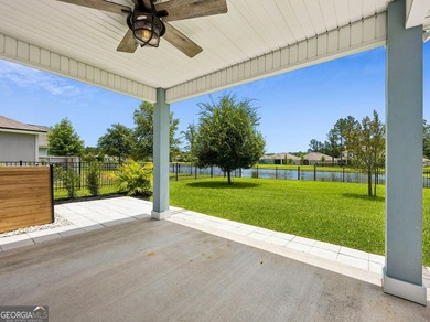Move in ready, 4 bedroom, 2 bath, easy living floor plan - photo 13