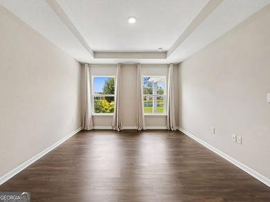 Move in ready, 4 bedroom, 2 bath, easy living floor plan - photo 15