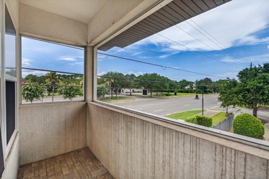 Experience modern coastal living in this 2017-built end-unit - photo 39