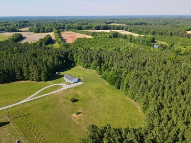 Beautiful 2023 Home on 12 Acres! Step inside this stunning - photo 4