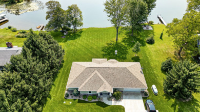 Buck Lake Home For Sale in Shipshewana Indiana