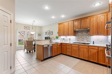 Located in the coveted Bristol Landing waterfront community, 2 - photo 13