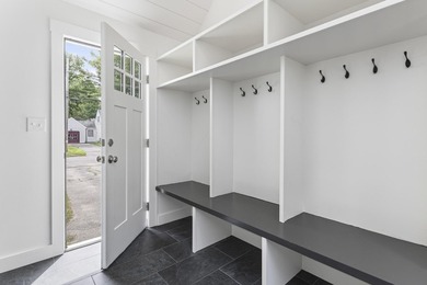 Charming three-bedroom, two-bath Cape located in the desirable - photo 4