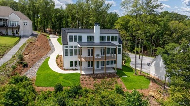 Lake Tuscaloosa Home For Sale in Northport Alabama