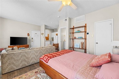 Coastal charm meets investment opportunity! This - photo 6