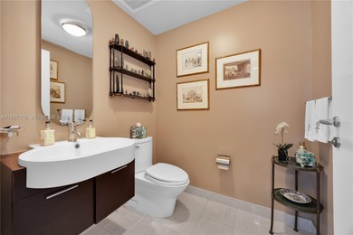 Elegant 9th-floor residence at the exclusive Grovenor House in