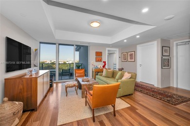 Elegant 9th-floor residence at the exclusive Grovenor House in