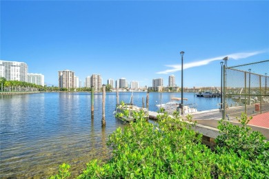 Gorgeous 2bed 2 bath corner unit in Aventura. Lots of space and