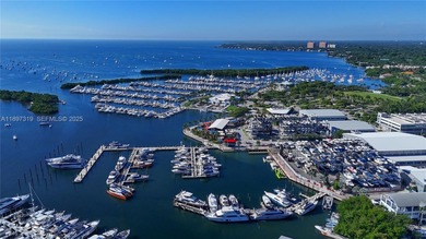 Elegant 9th-floor residence at the exclusive Grovenor House in