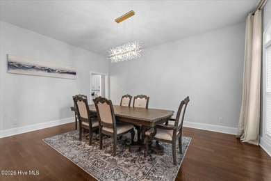 Welcome to luxury living in the prestigious Mount Vintage - photo 8