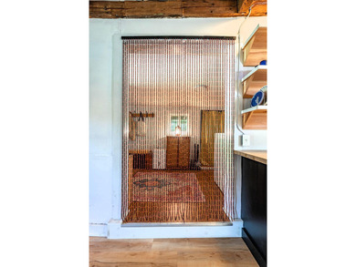 Humming with happiness, this year-round cottage-style home - photo 10