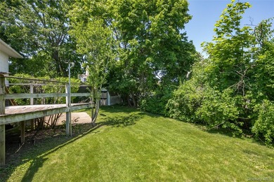 Opportunity awaits in this classic Massapequa Park split-level - photo 13