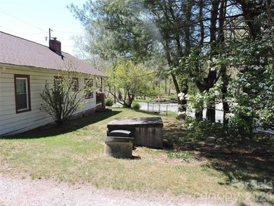 ** REDUCED TO SELL! A MUST SEE! Charming Craftsman Home with - photo 7
