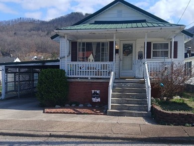 Lake Home For Sale in Glasgow, West Virginia