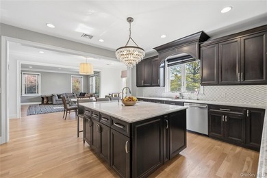 Welcome to 553 Derby Ave in Woodmere and discover the perfect - photo 10