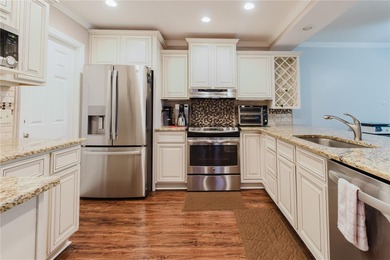 PRICE REDUCTION - Enjoy the relaxed pace of Florida living in - photo 8