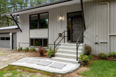$New Price $895,000!!! Recently renovated & move-in-ready! This - photo 3
