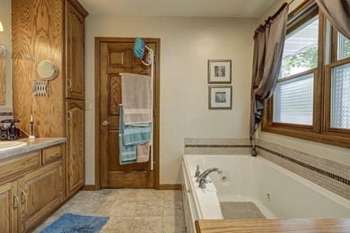 Lake living at its finest from this year 26yr old 4br-2.5 bath - photo 18