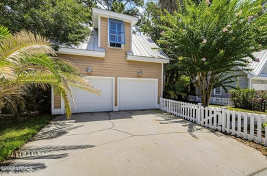 Welcome to 5 Clark St! This custom built golf cottage sits - photo 40