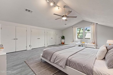 Welcome home to Redwood & Cedar in the heart of Ocean Springs' - photo 11