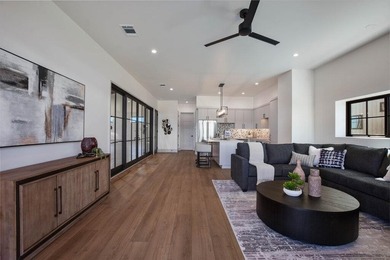 This exceptional luxury garage/residence offers architectural - photo 13