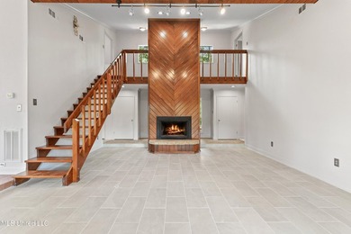 Welcome home to Redwood & Cedar in the heart of Ocean Springs' - photo 14