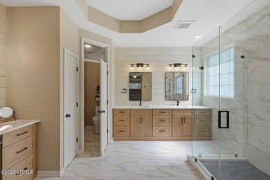 Amazing 5BR/4BA home featuring quality updates and exceptional - photo 25