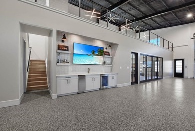 This exceptional luxury garage/residence offers architectural - photo 28