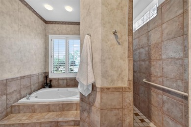 Elegant Golf Course Retreat in Rosedale Golf & Country Club -