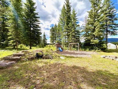Custom built 2,820 sq. ft., 4 bedroom, 3 bath home on a peaceful - photo 8