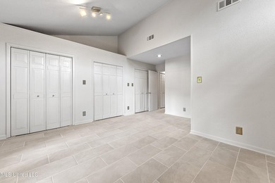 Welcome home to Redwood & Cedar in the heart of Ocean Springs' - photo 34