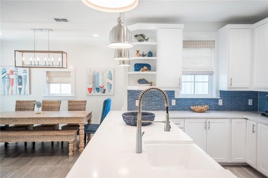 Ideally positioned one row in from the beach on one of - photo 9