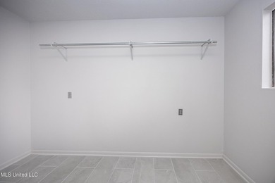Welcome home to Redwood & Cedar in the heart of Ocean Springs' - photo 52