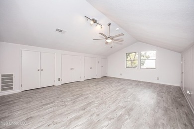 Welcome home to Redwood & Cedar in the heart of Ocean Springs' - photo 54