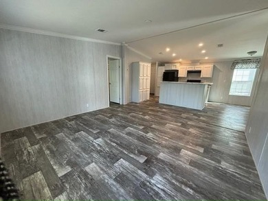 Own your own home in a quiet, well-maintained neighborhood! This - photo 3