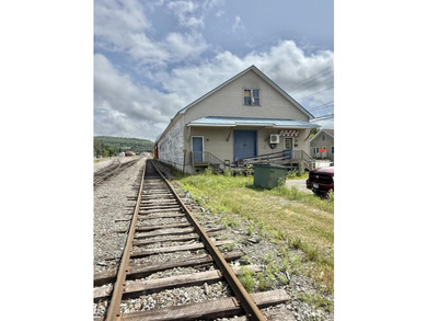 Discover the endless possibilities at 24 Market Street in Fort - photo 4