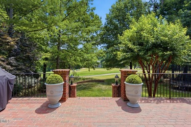 Welcome to one of the most impressive golf course homes in The - photo 9