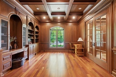 Welcome to an EXTRAORDINARY CUSTOM-BUILT ESTATE tucked away on - photo 8