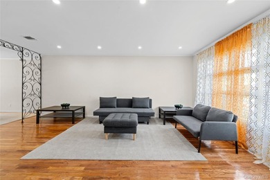 Welcome to Historic Addisleigh Park. This beautifully renovated - photo 5