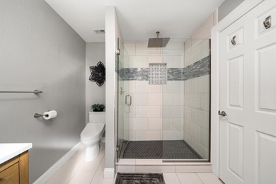 Completely remodeled 4-bed, 3-bath smart lakefront home on a - photo 17