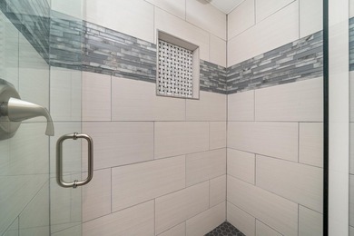 Completely remodeled 4-bed, 3-bath smart lakefront home on a - photo 18