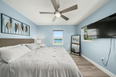 Completely remodeled 4-bed, 3-bath smart lakefront home on a - photo 21
