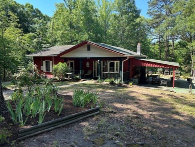 #73490-Welcome to The Rustic Red Cabin!! Charmingly named, the - photo 2