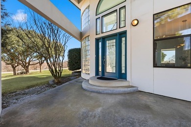 This architect-designed, single-owner estate is a rare blend of - photo 2